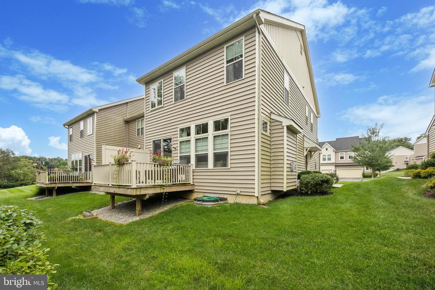 229 Kestrel Court photo 35
