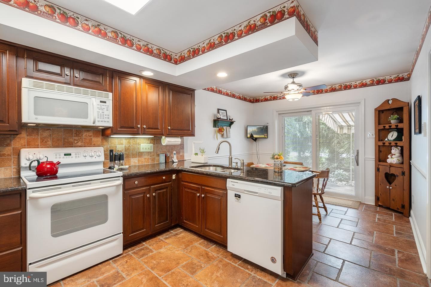 505 Eaton Way #505 photo 4