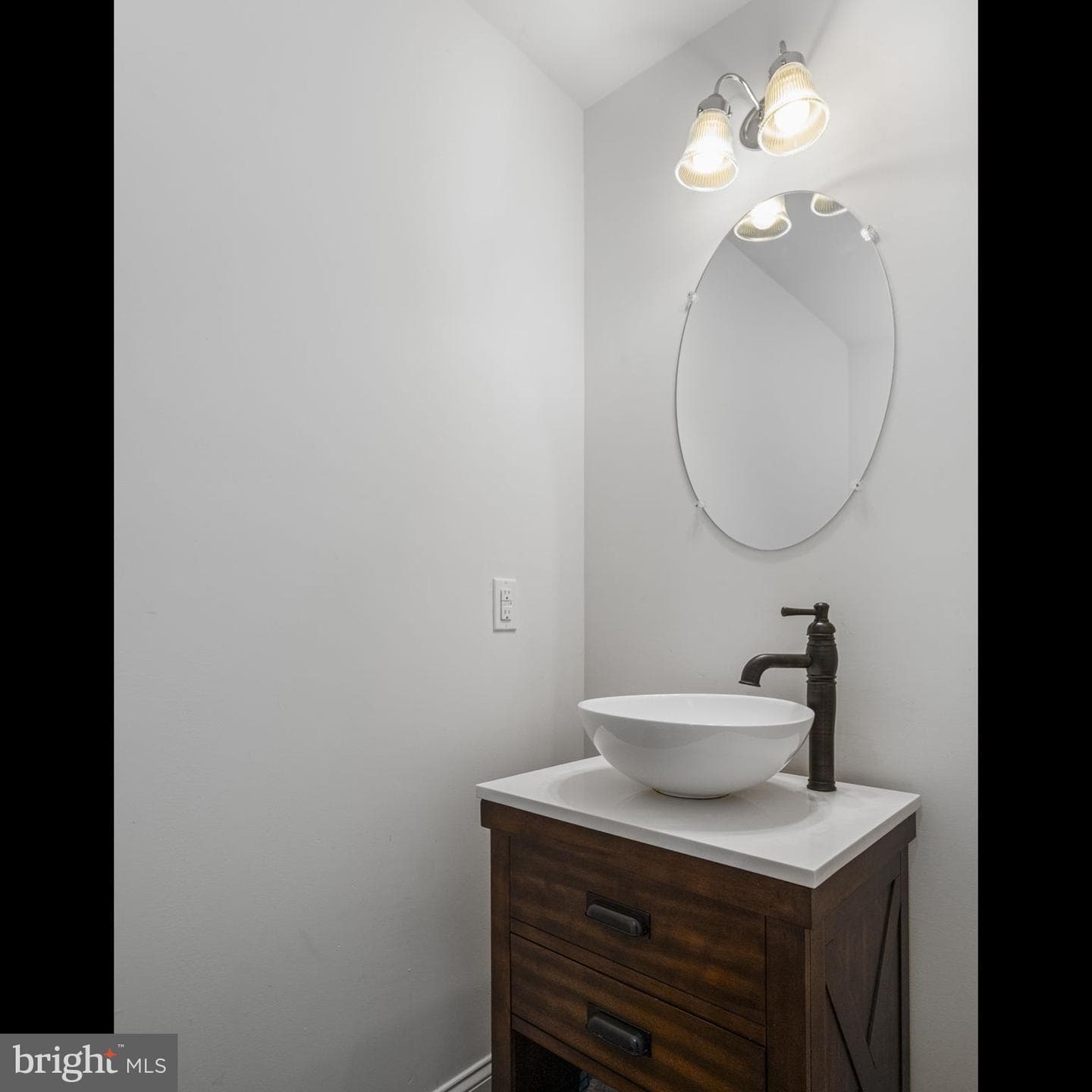 223 Kennedy Drive photo 26