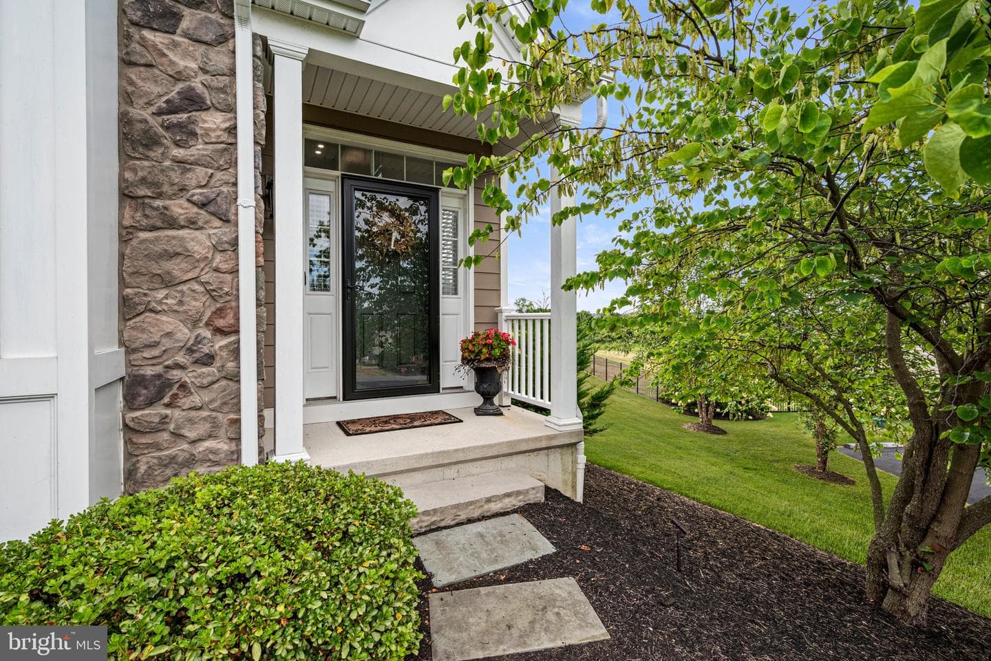 225 Ironstone Lane photo 4