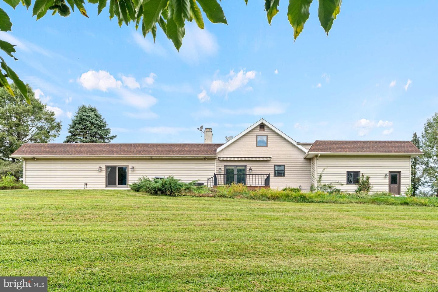 170 Sunset Road photo 3