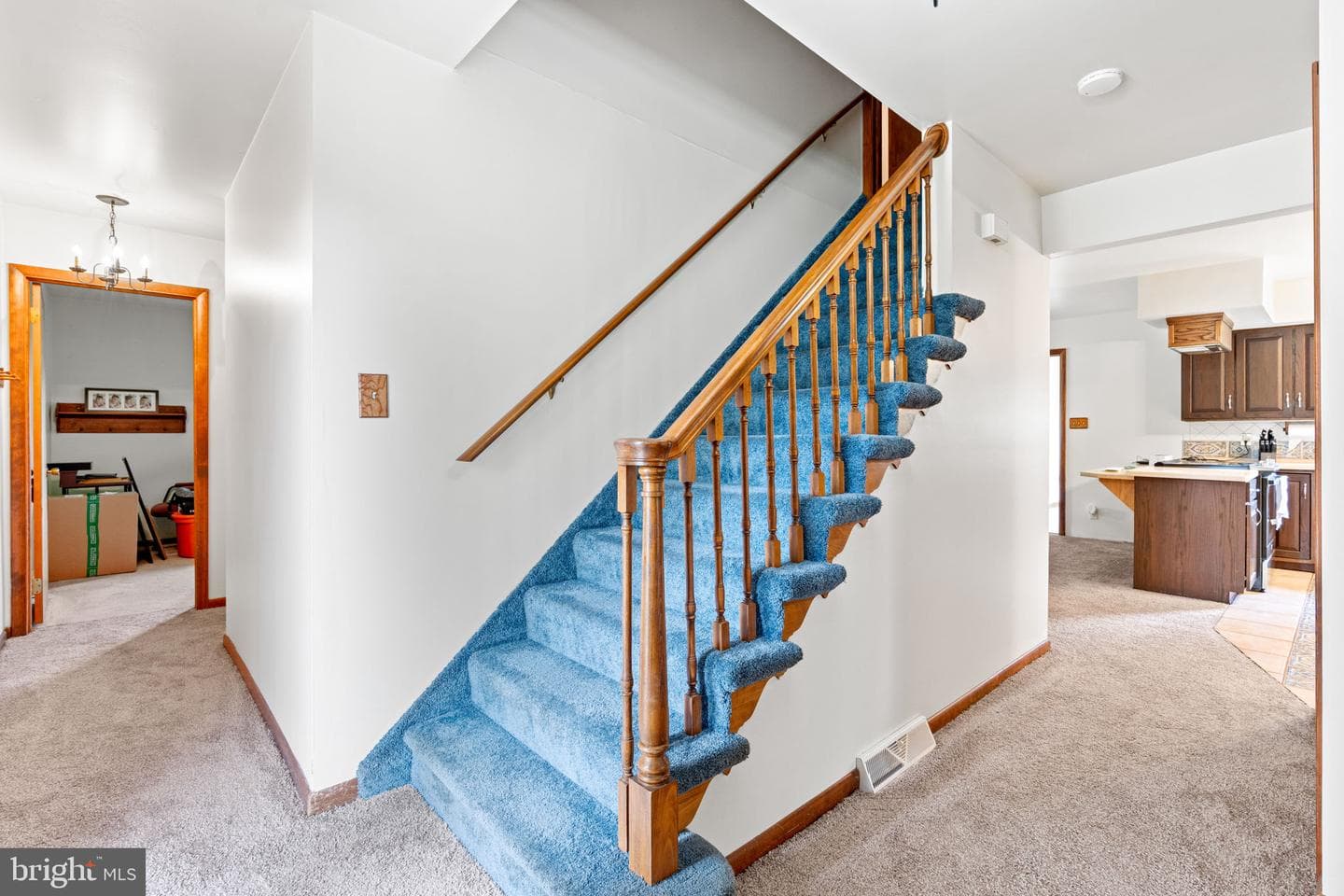 170 Sunset Road photo 9