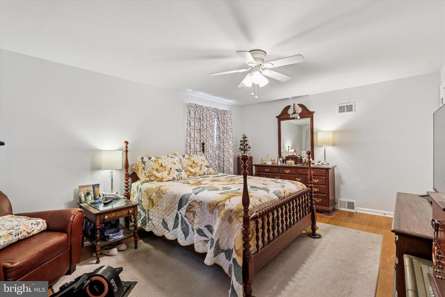 908 Hollow Road photo 19