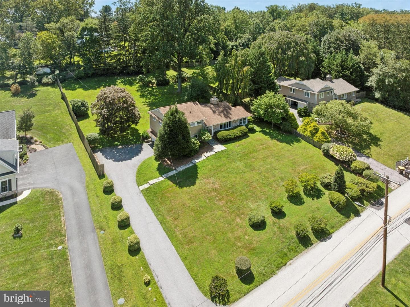 908 Hollow Road photo 37