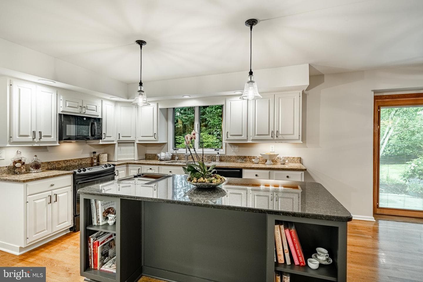 223 Cheshire Circle photo 18