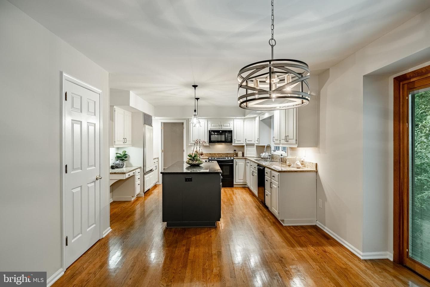 223 Cheshire Circle photo 23
