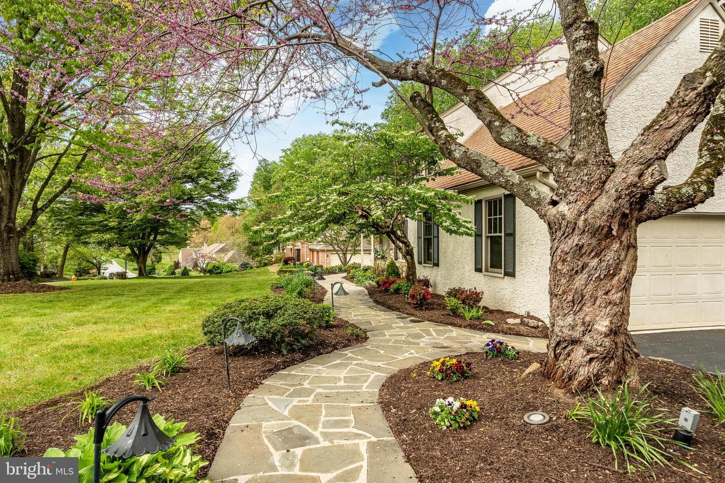 223 Cheshire Circle photo 3