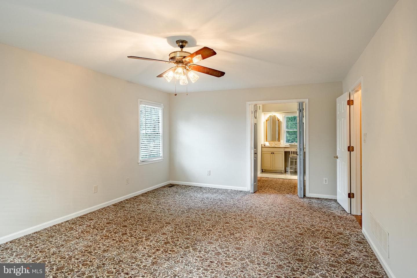 223 Cheshire Circle photo 31