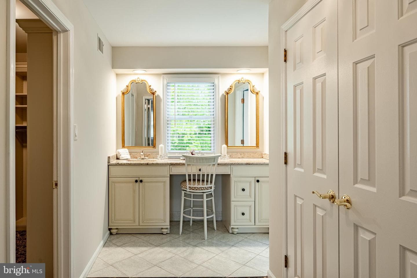 223 Cheshire Circle photo 32