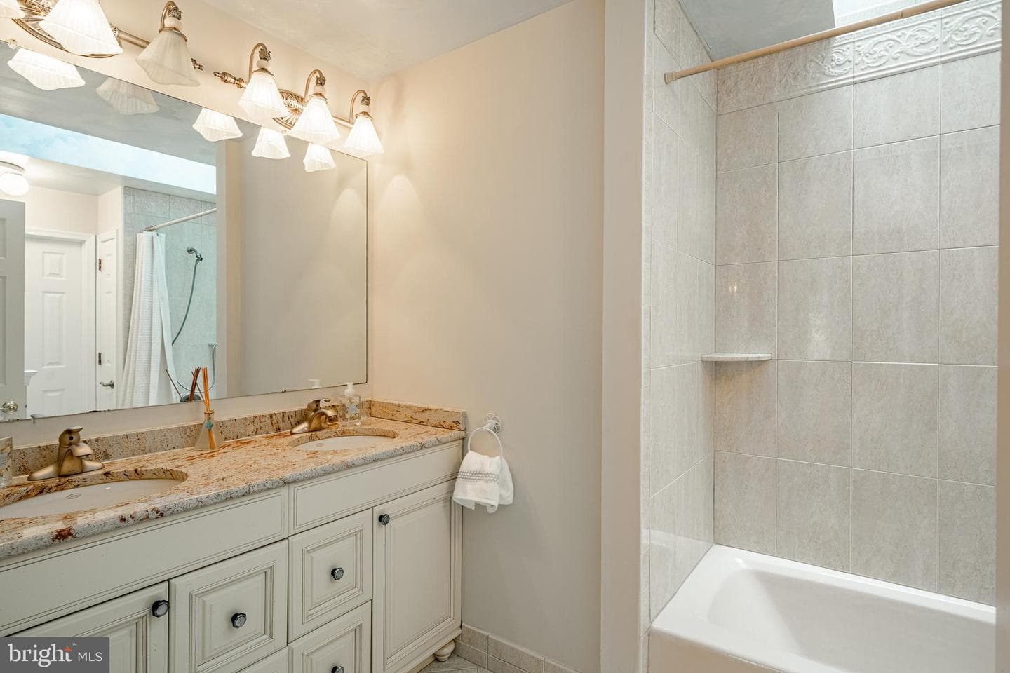223 Cheshire Circle photo 36