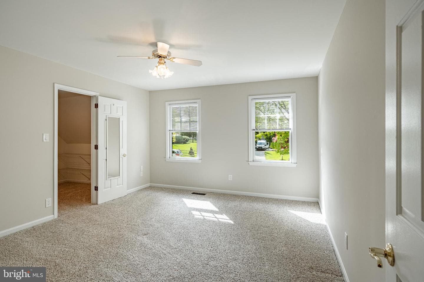 223 Cheshire Circle photo 39