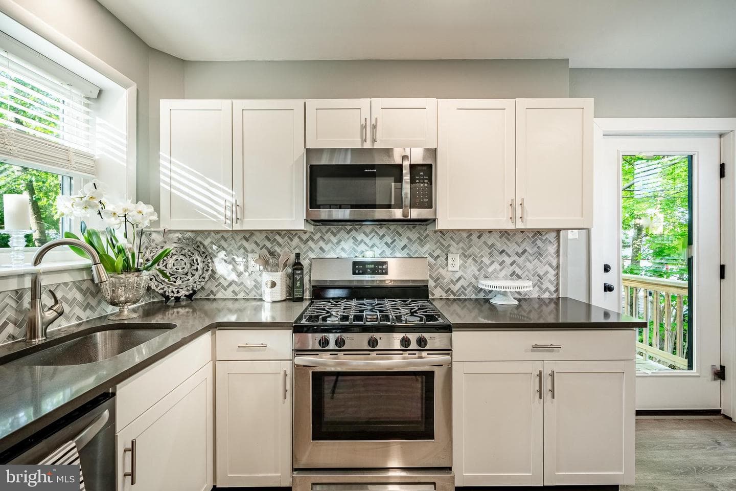635 S Matlack Street photo 16