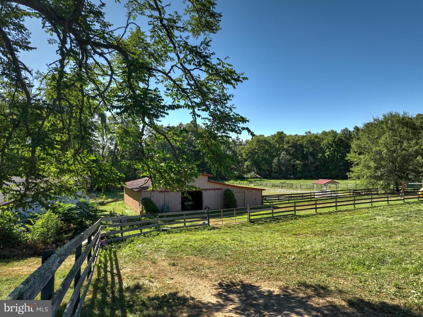 128 Brandamore Road photo 49