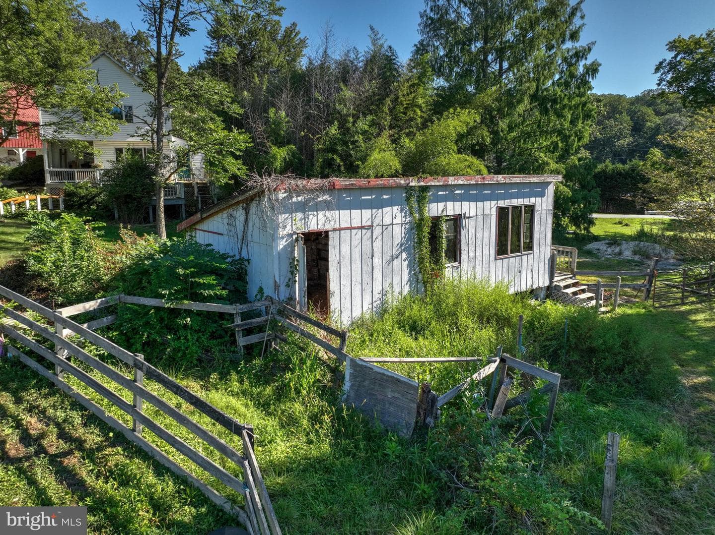 128 Brandamore Road photo 51