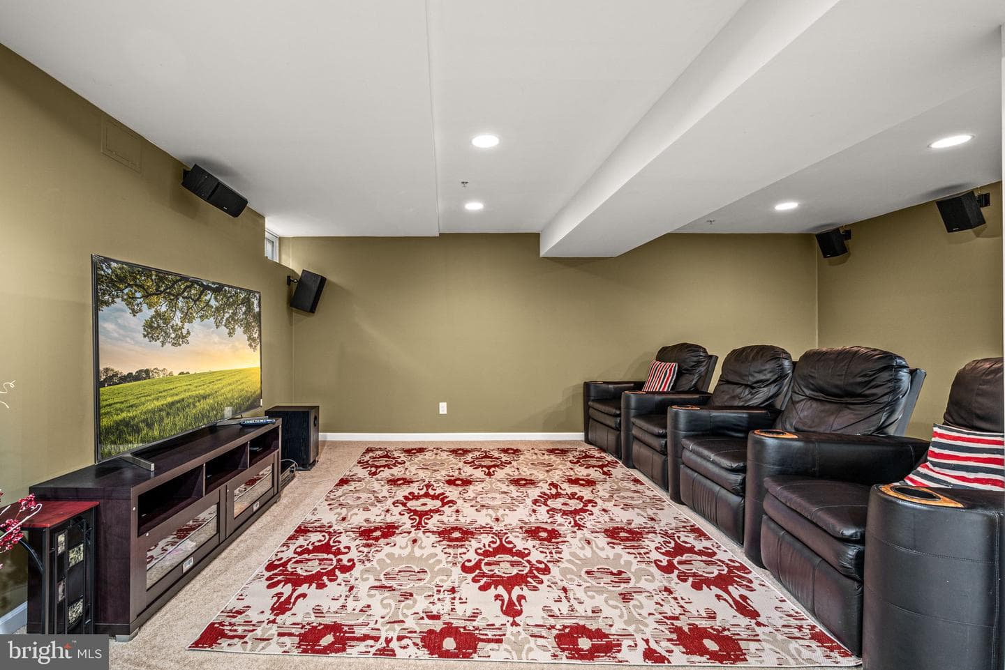 180 Birchwood Drive photo 38