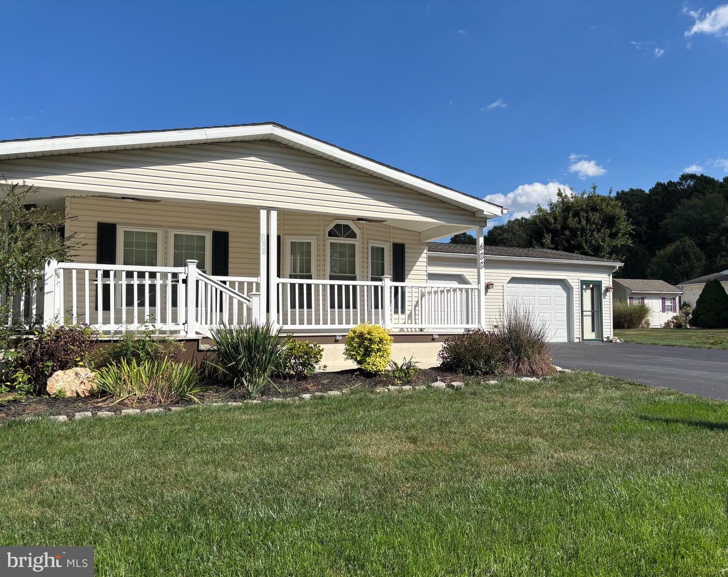 600 Farmland Way photo 1