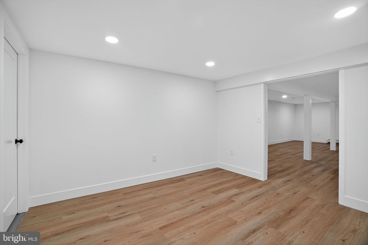 217 Kleyona Avenue photo 25
