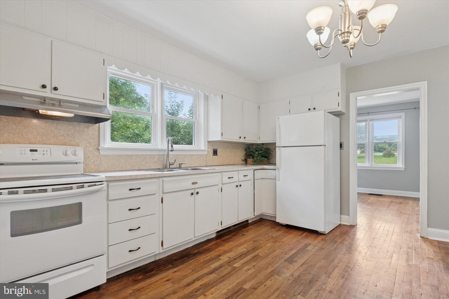 381 Rosehill Road photo 5