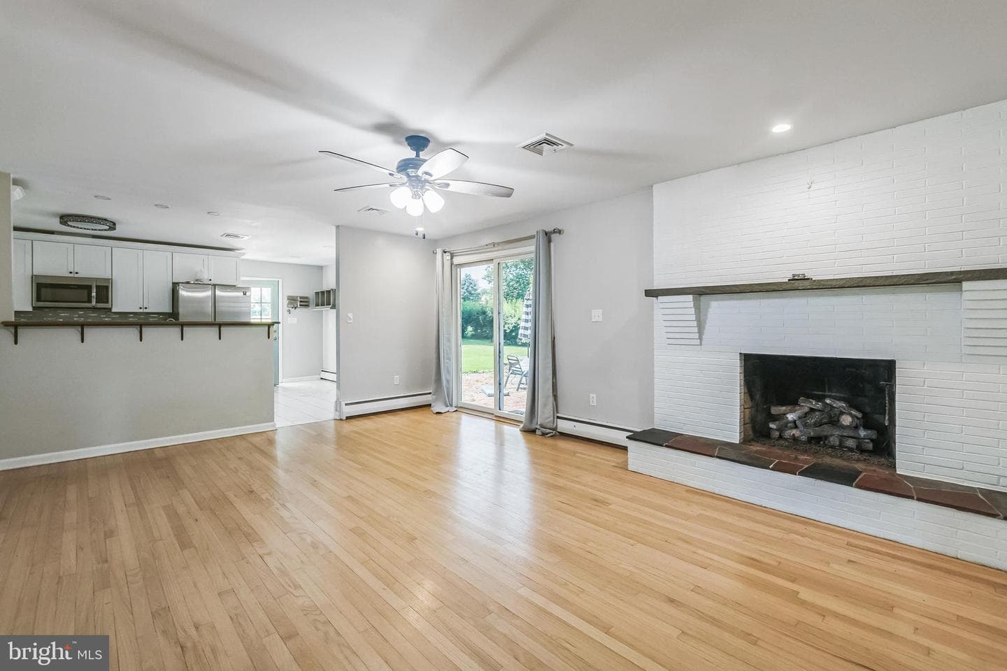 587 School House Road photo 11