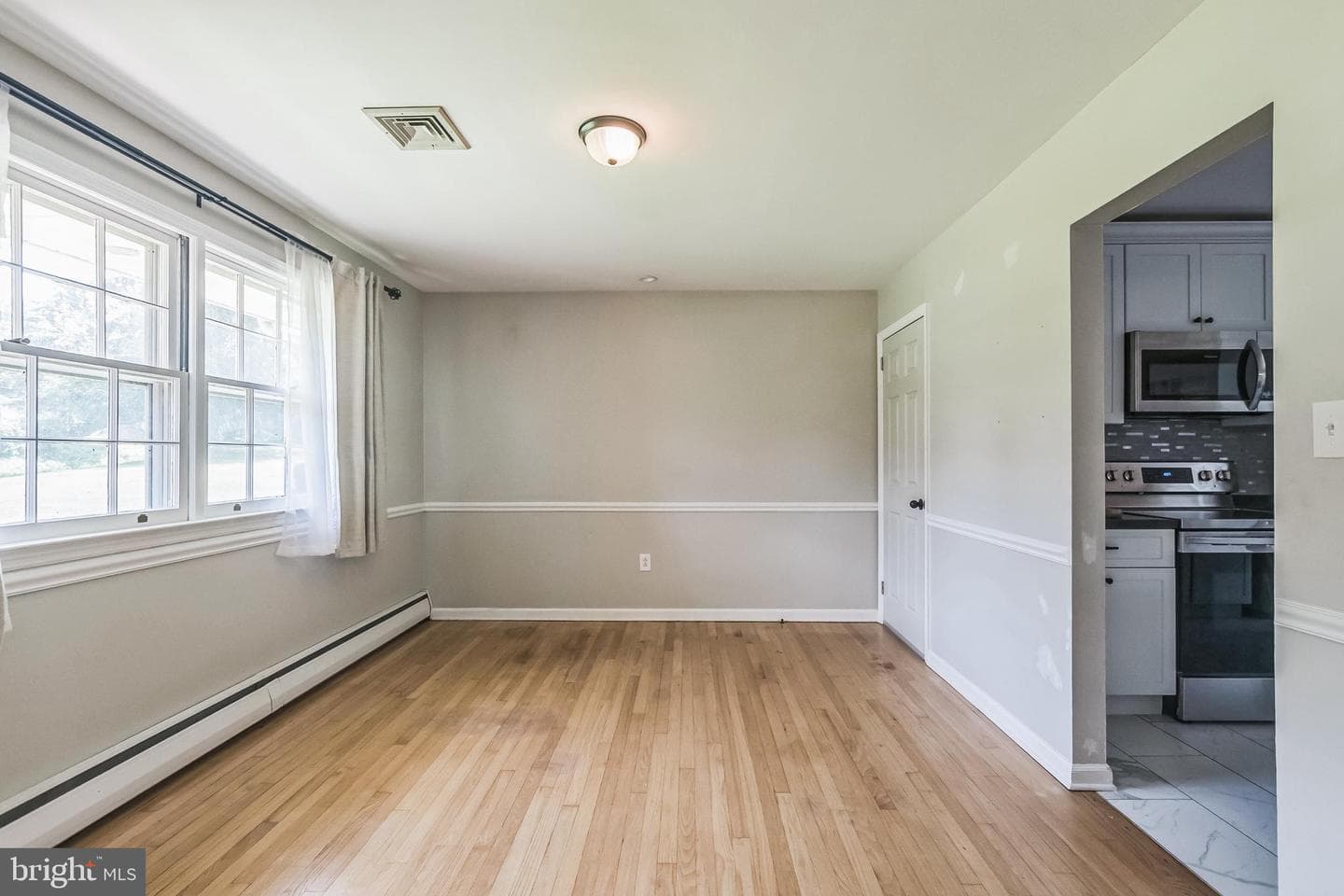 587 School House Road photo 14