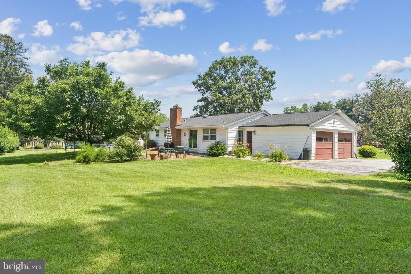 587 School House Road photo 27