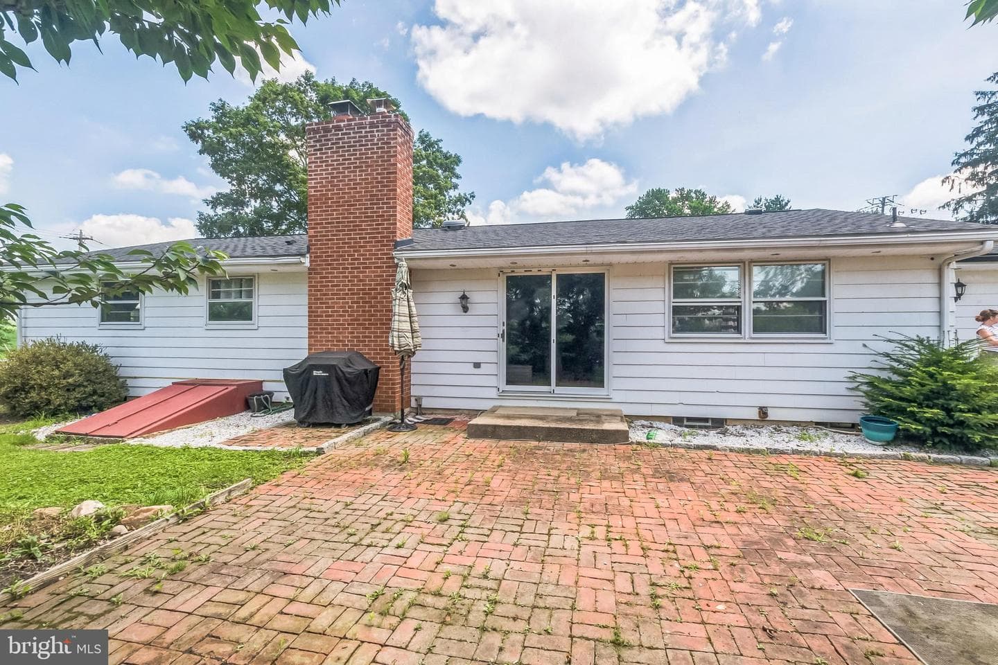 587 School House Road photo 28