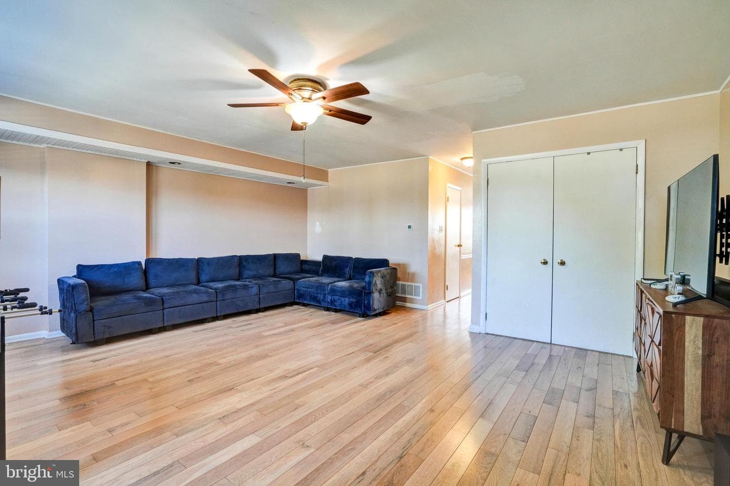 706 Springfield Court photo 4