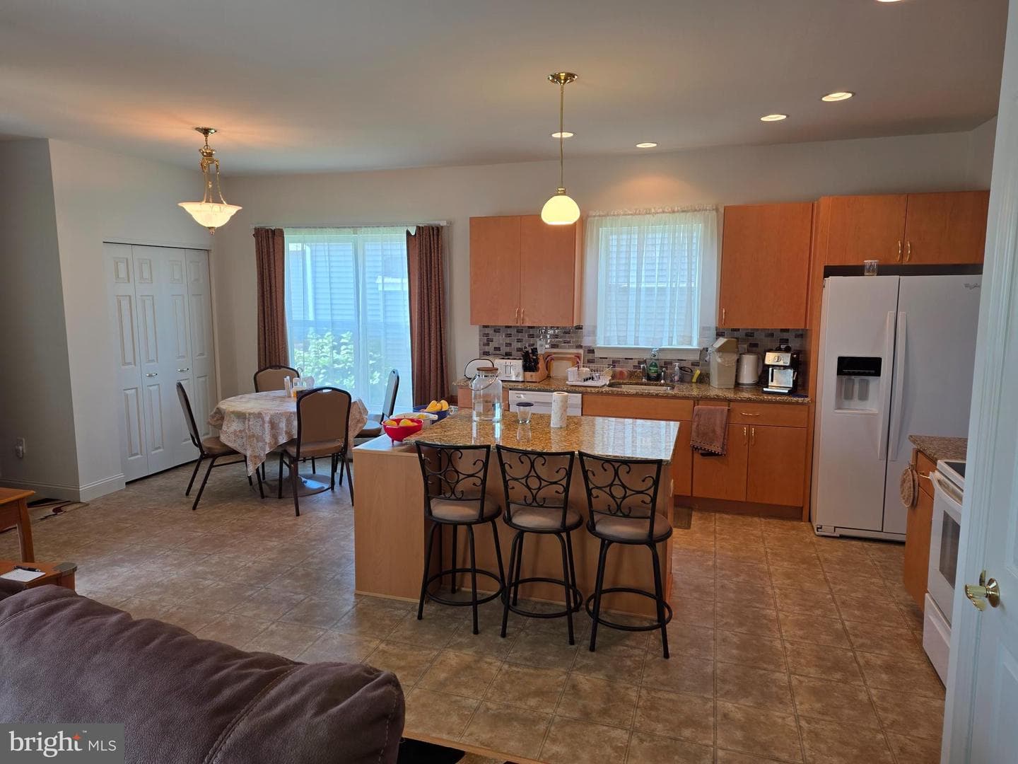415 Anderson Street photo 14