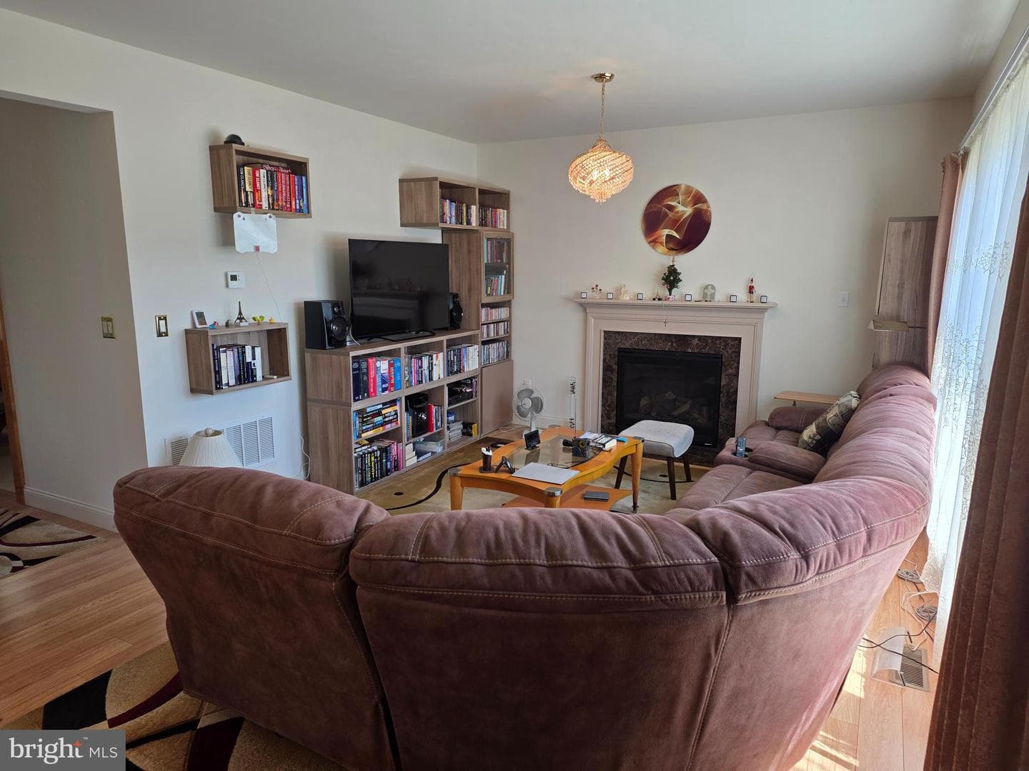 415 Anderson Street photo 17