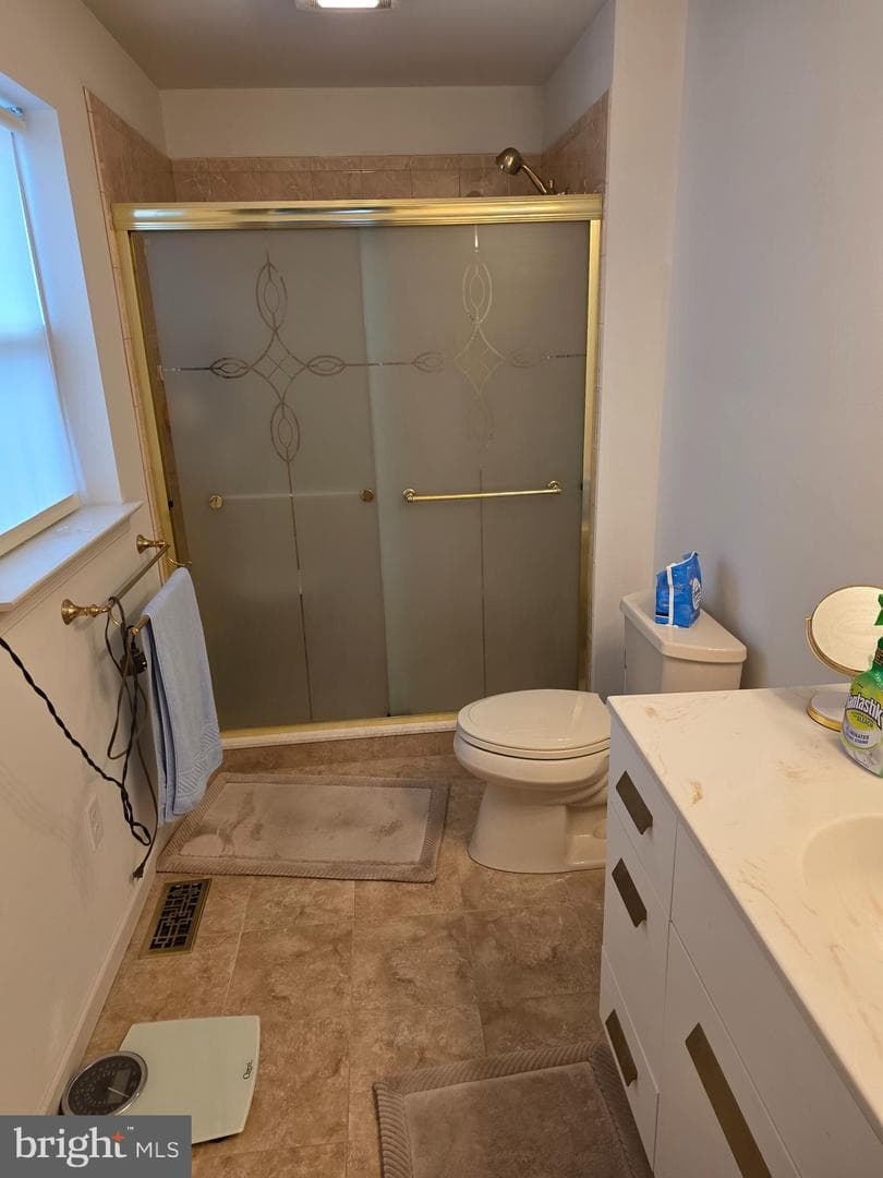 415 Anderson Street photo 25