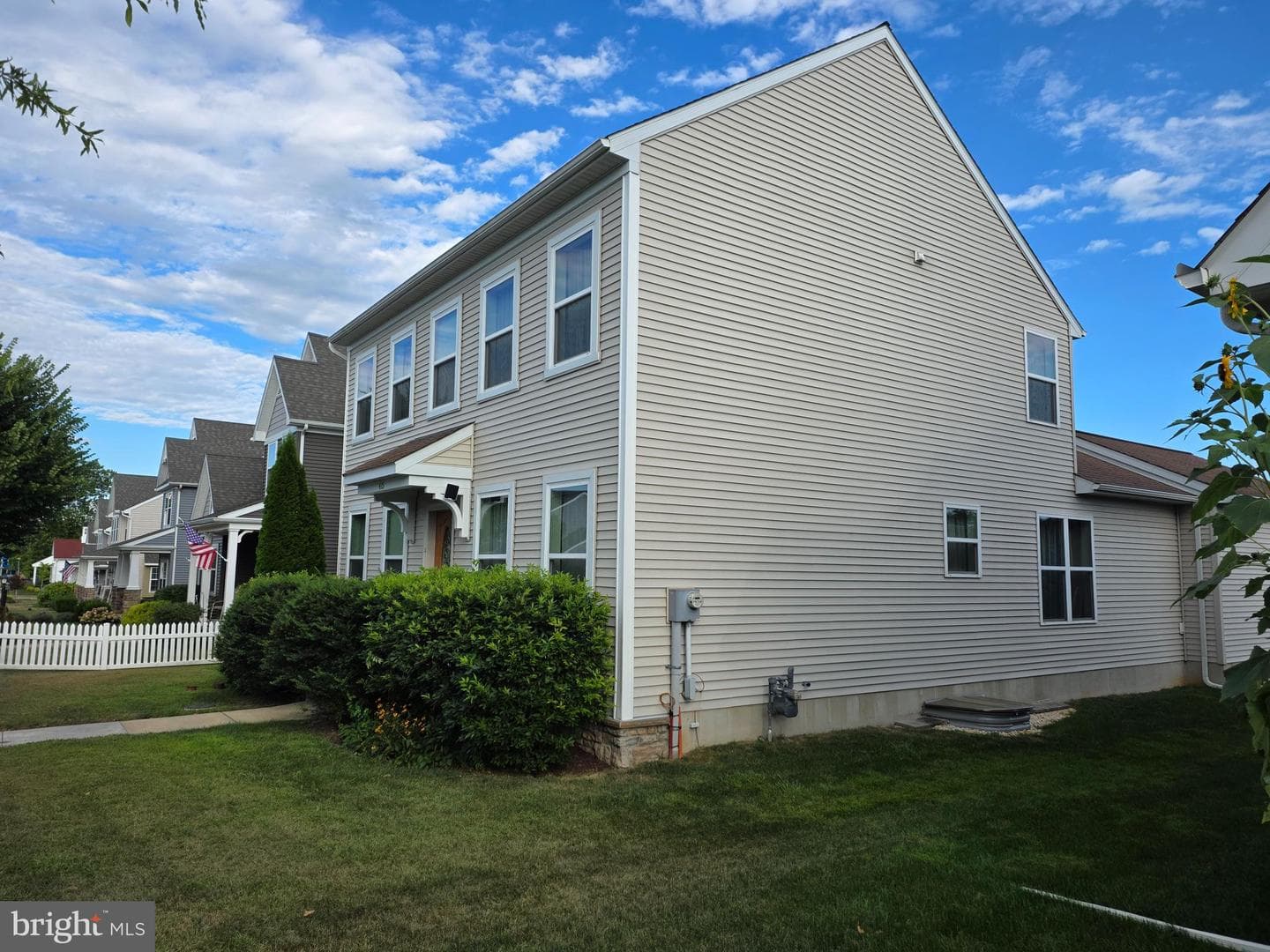 415 Anderson Street photo 3