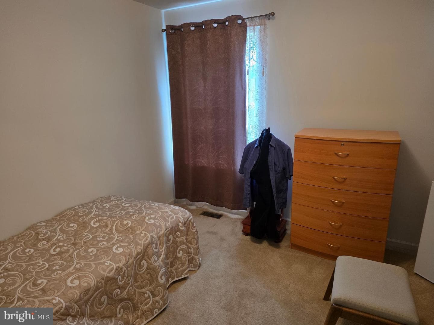 415 Anderson Street photo 32