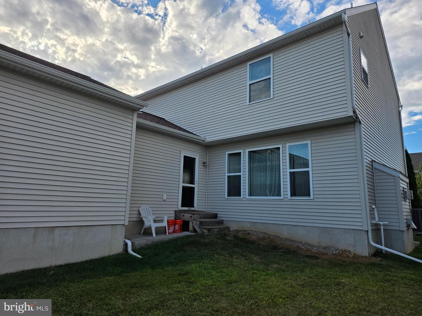 415 Anderson Street photo 4