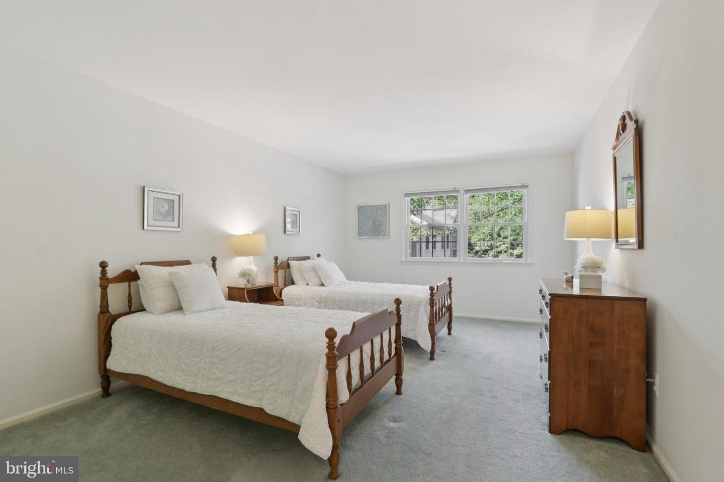 33 Wingstone Lane photo 24