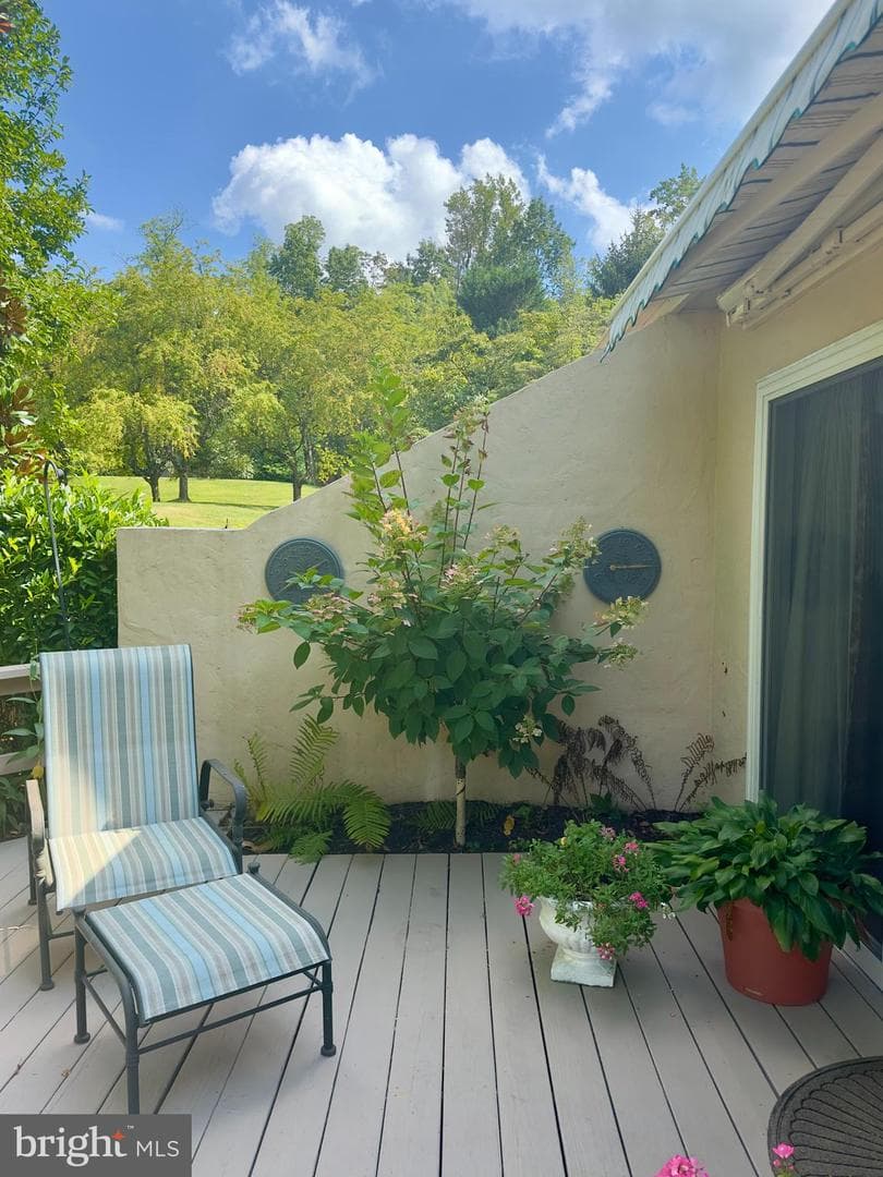 33 Wingstone Lane photo 32