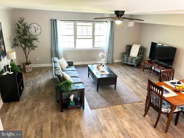 340 Carlyn Court photo 6