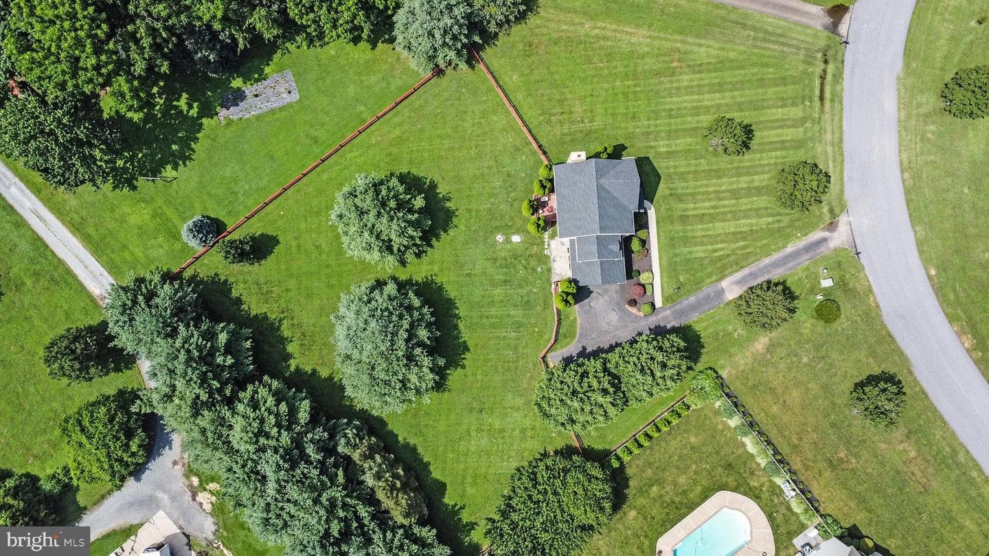 132 Valleyview Circle photo 36