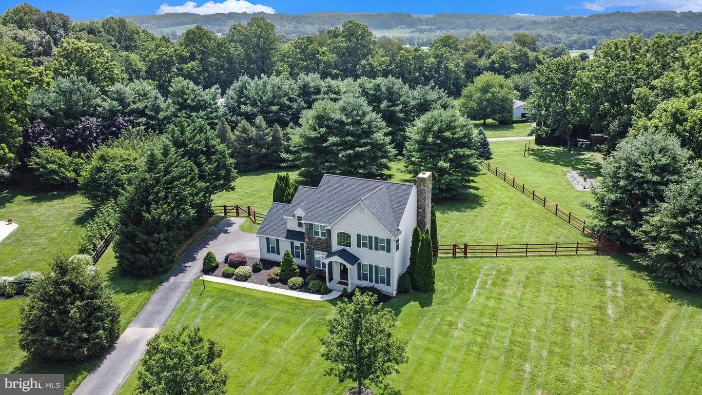 132 Valleyview Circle photo 4