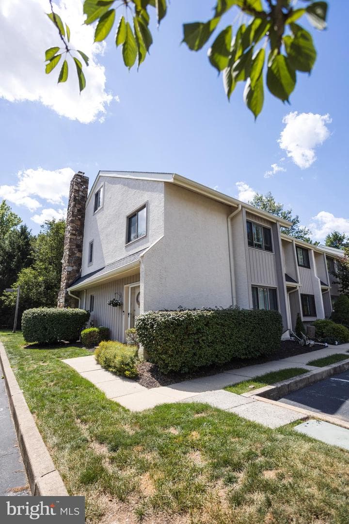 34 Landmark Drive photo 21