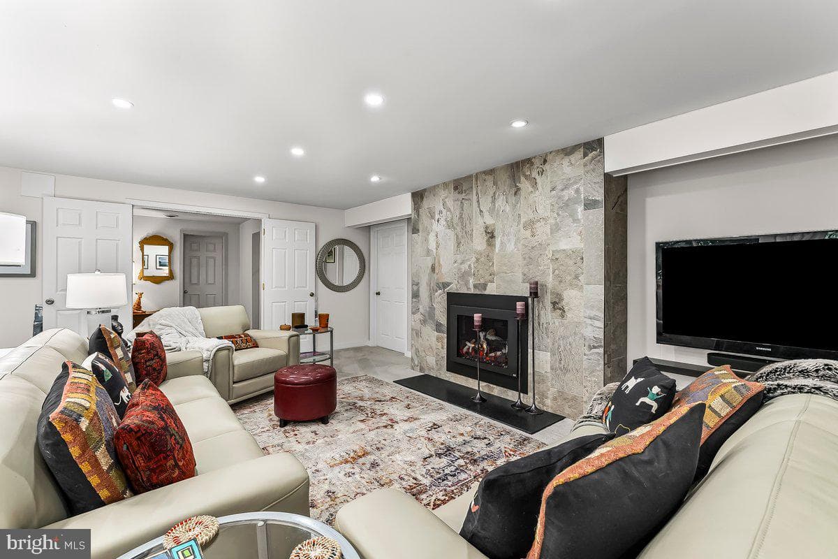 25 Southridge Drive photo 22