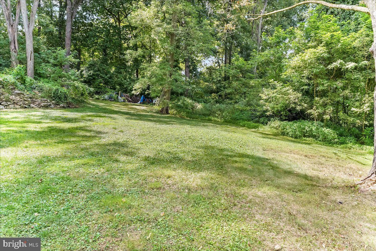 329 S Bonsall Road photo 24