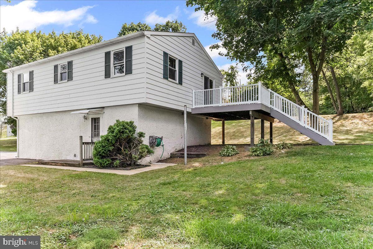 329 S Bonsall Road photo 27