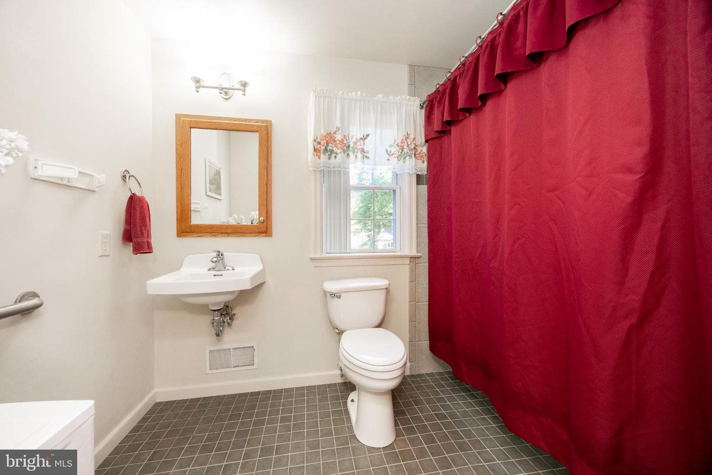 116 Cambridge Road photo 36