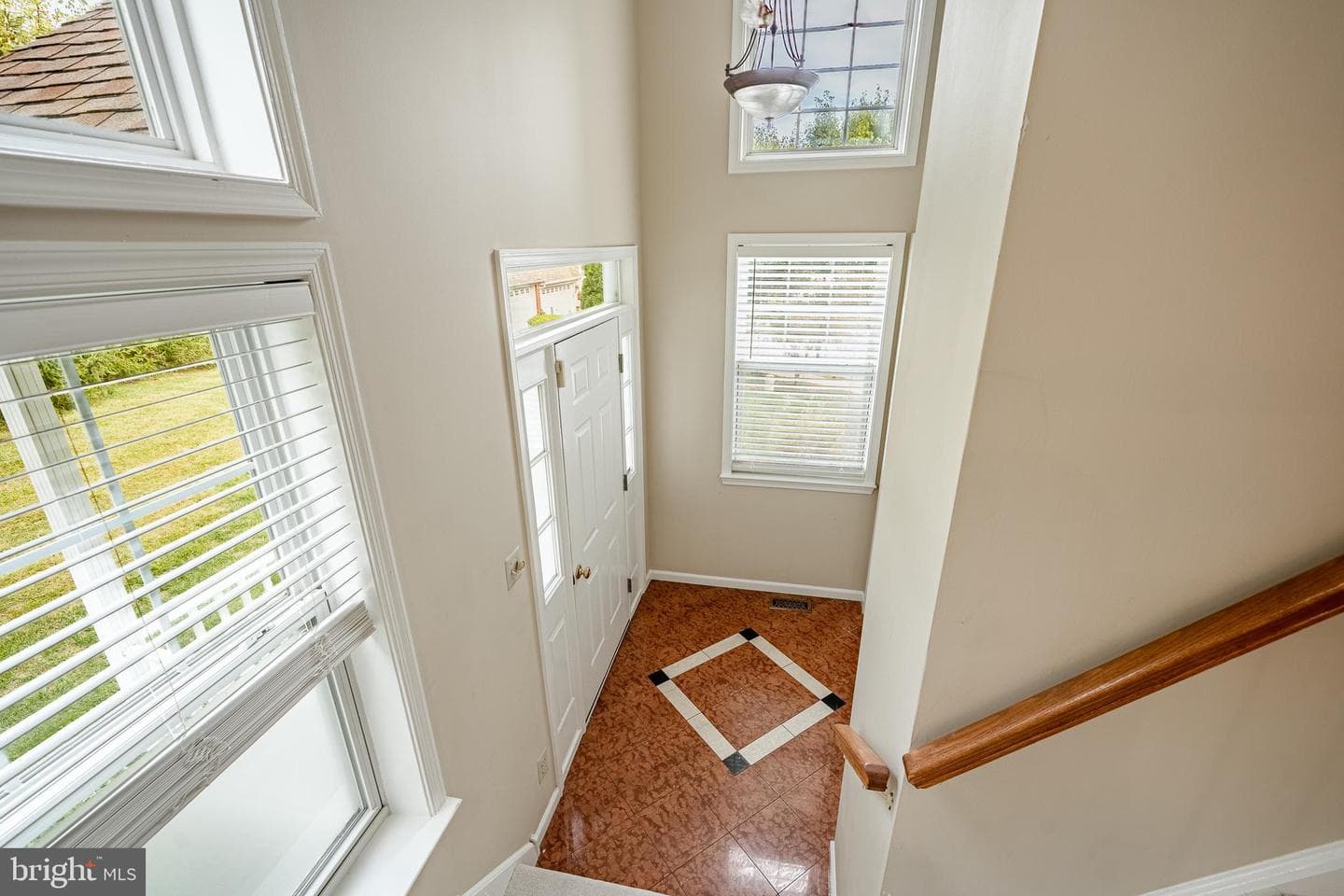 120 Elizabeth Court photo 13