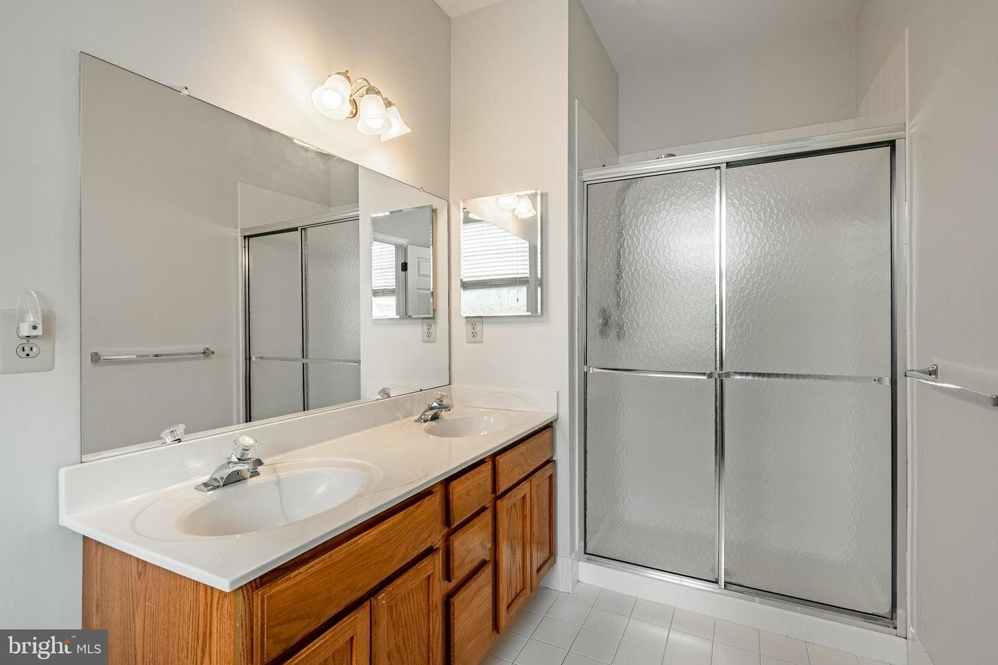 120 Elizabeth Court photo 19