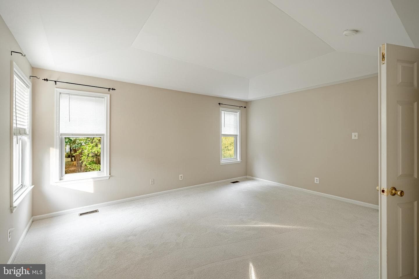 120 Elizabeth Court photo 22