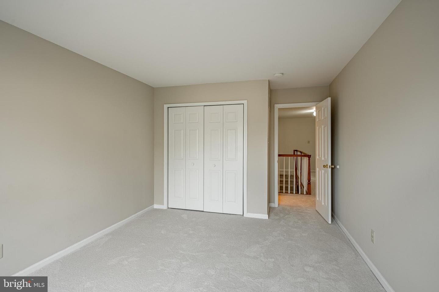 120 Elizabeth Court photo 28