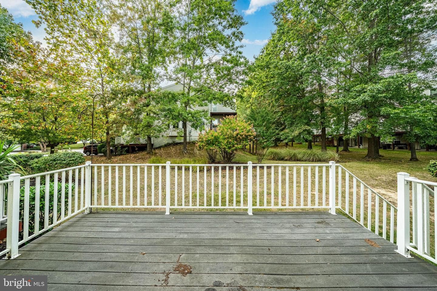 120 Elizabeth Court photo 37
