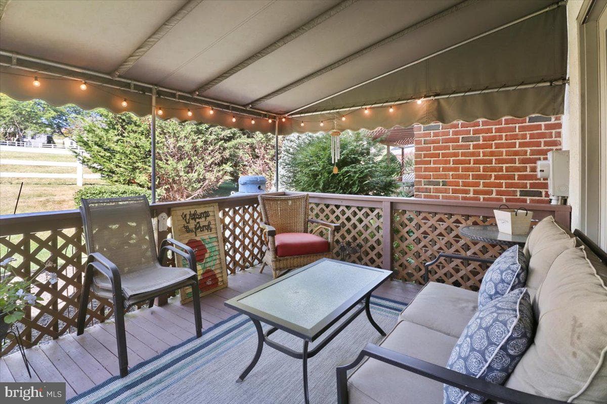 236 Steeplechase Drive photo 12