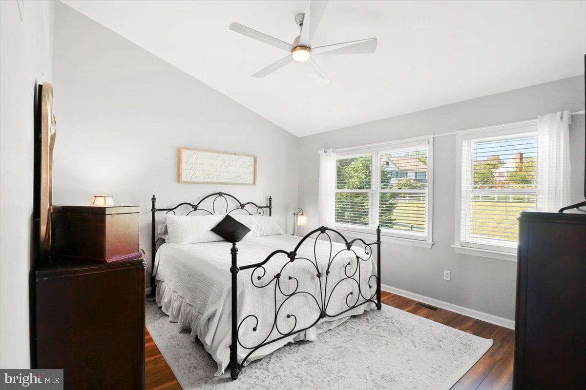 236 Steeplechase Drive photo 16